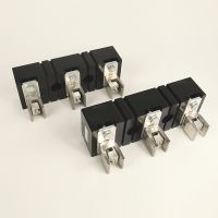 1 Pole 600V 200 A Fuse Block 1491-N421